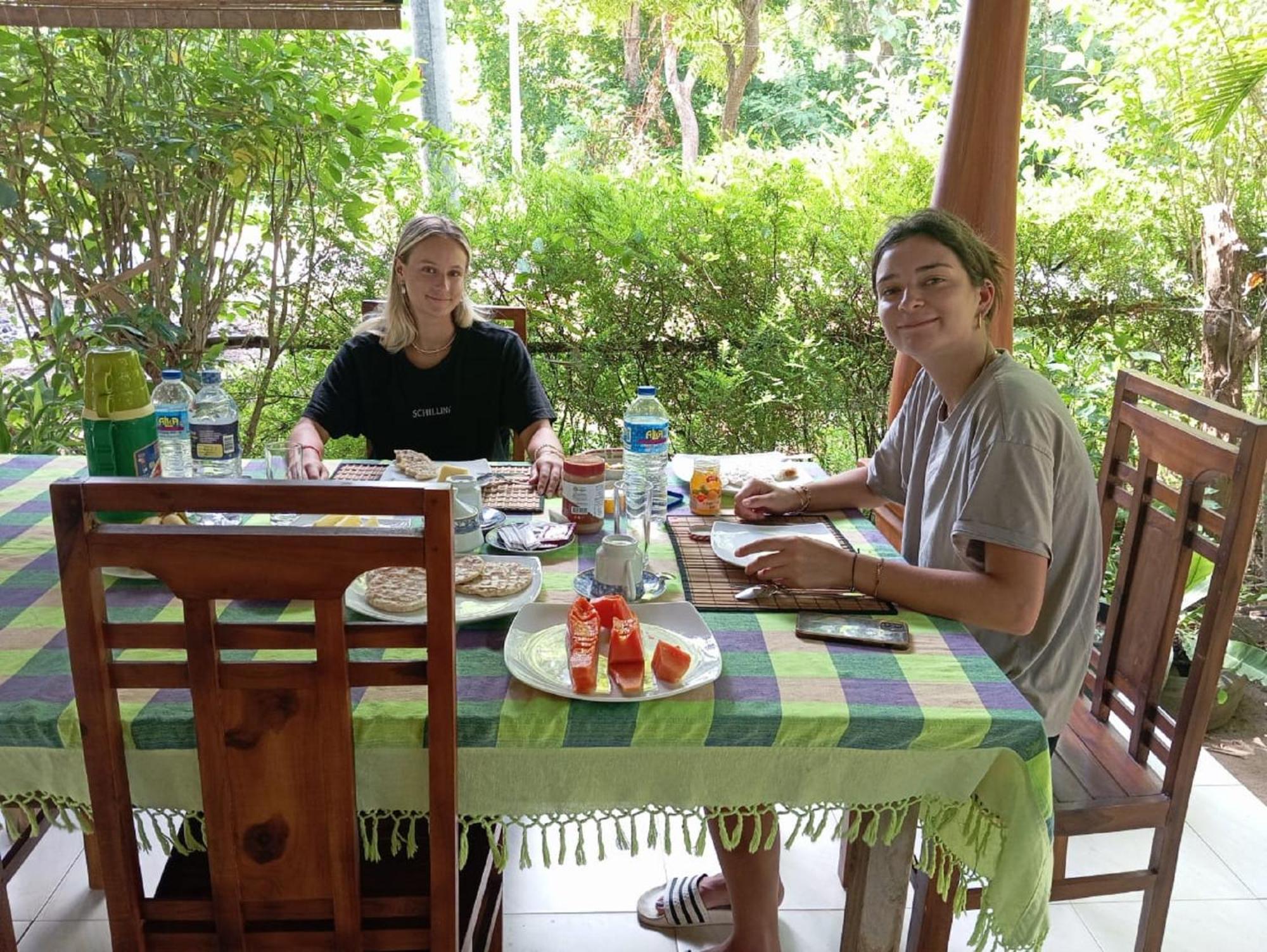 Keerthi Homestay Σιγκιρίγια Εξωτερικό φωτογραφία