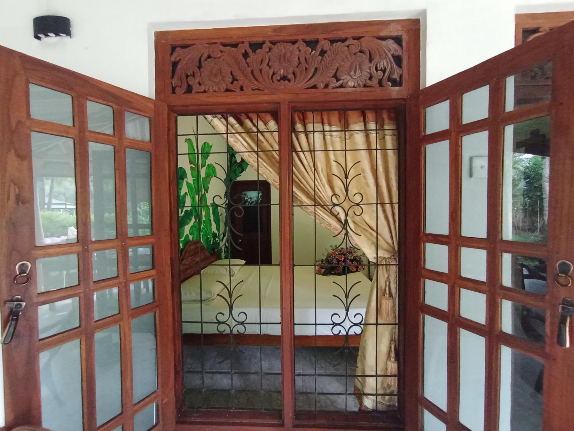 Keerthi Homestay Σιγκιρίγια Εξωτερικό φωτογραφία