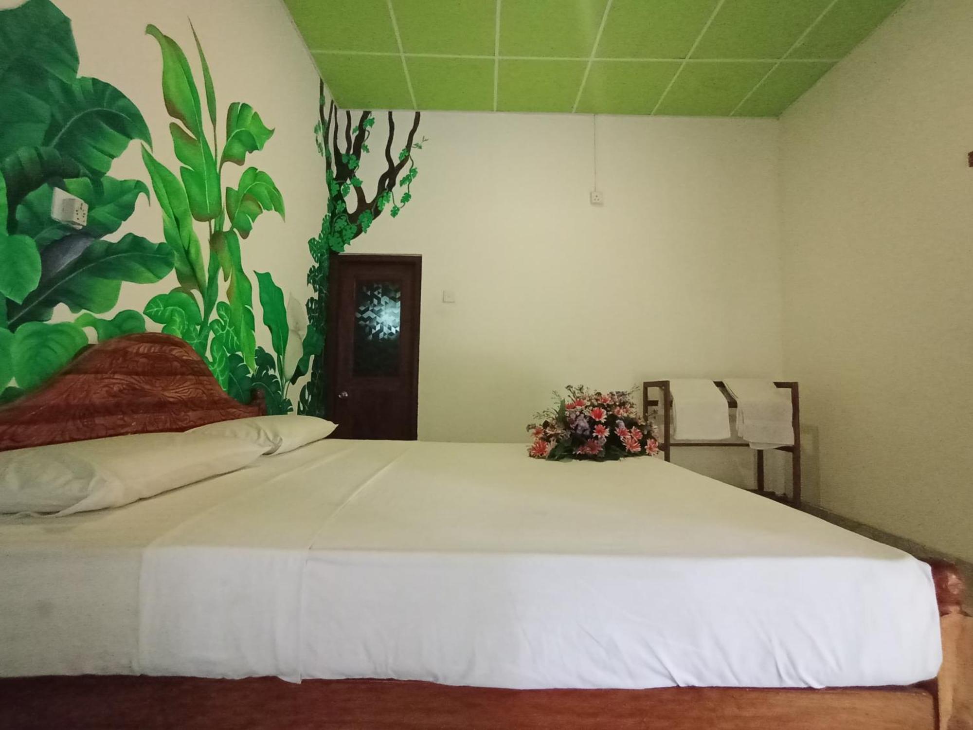 Keerthi Homestay Σιγκιρίγια Εξωτερικό φωτογραφία