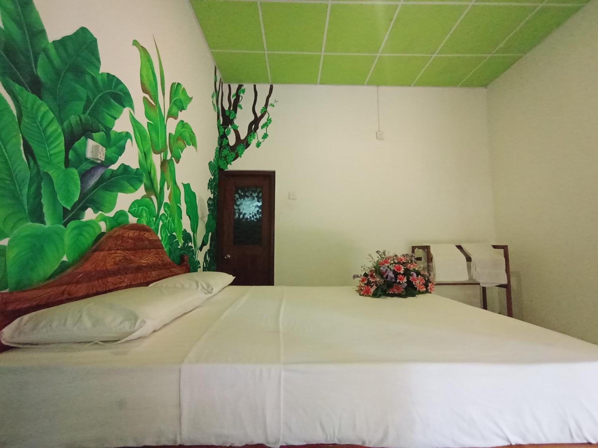Keerthi Homestay Σιγκιρίγια Εξωτερικό φωτογραφία